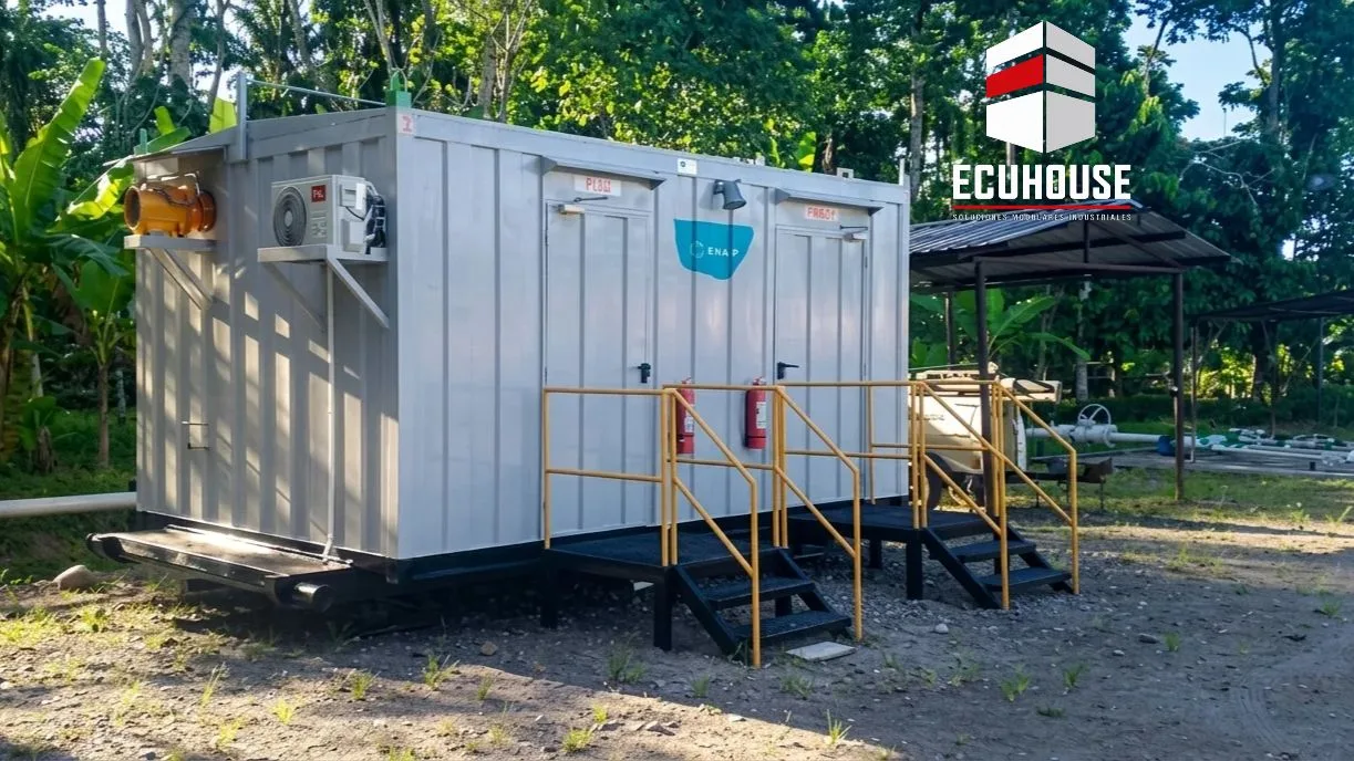 Laboratory camper for analysis and testing built by ECUHOUSE
