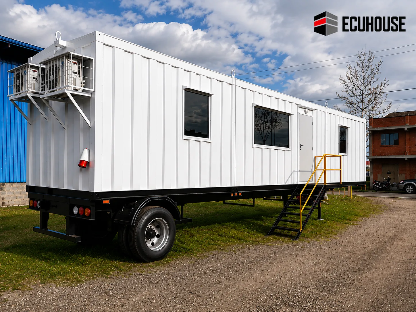 Single- and double-axle trailer, semi-trailer and container-carrier platform built by ECUHOUSE